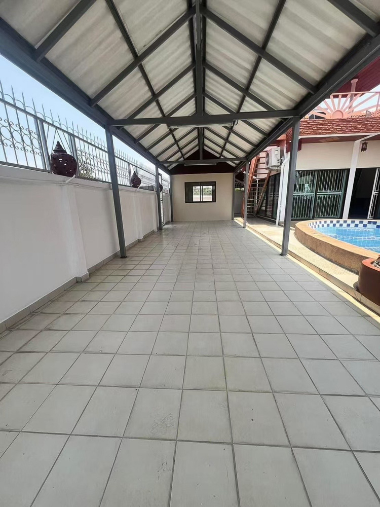 EP0078 | 3-BR Family Villa for Sale in South Pattaya