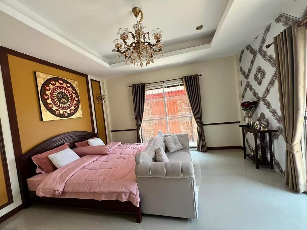 EP0078 | 3-BR Family Villa for Sale in South Pattaya