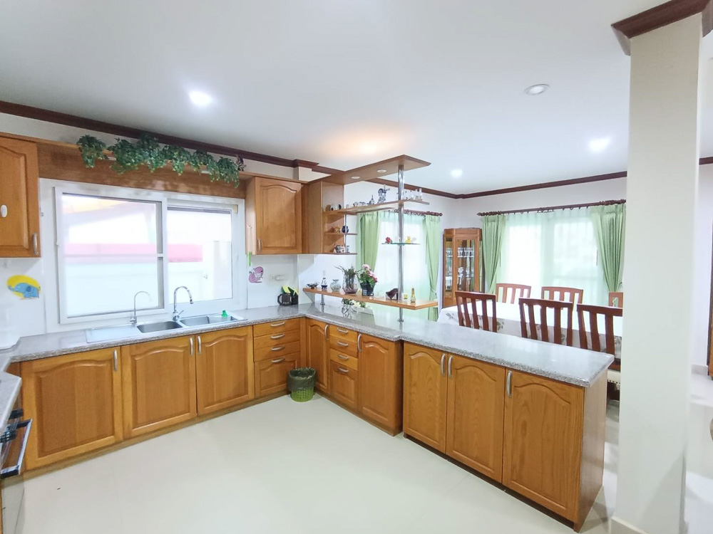 EP0058 | 4-BR Detached Villa for Rent in Pattaya