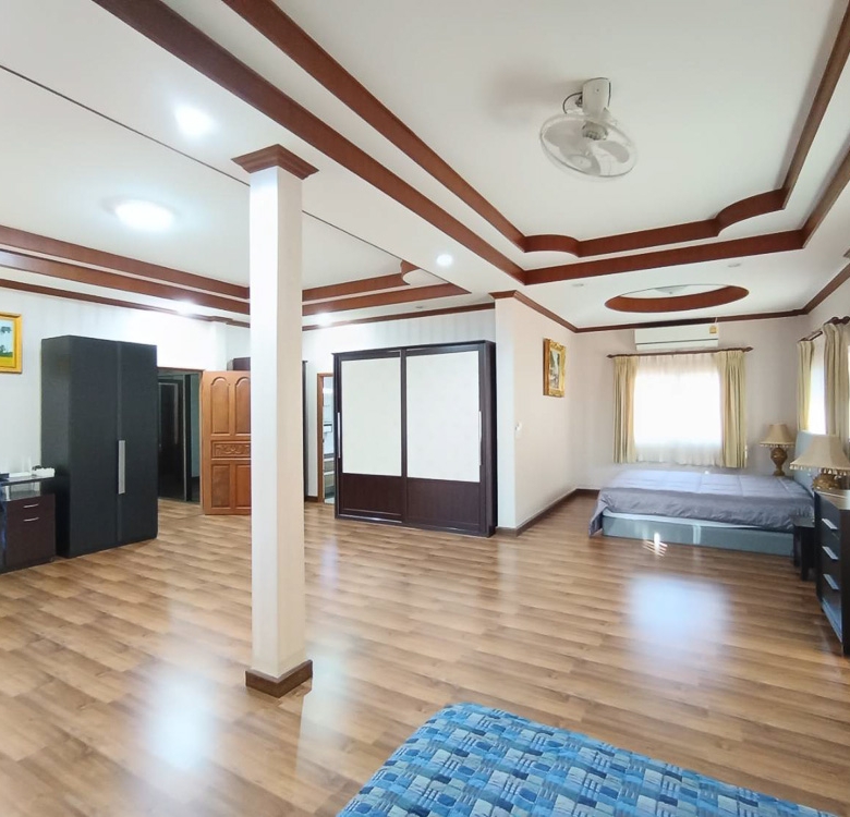EP0058 | 4-BR Detached Villa for Rent in Pattaya