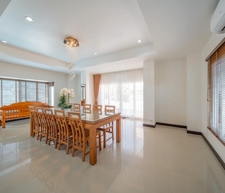 EP0053 | 4-BR Executive Villa for Rent in Pattaya