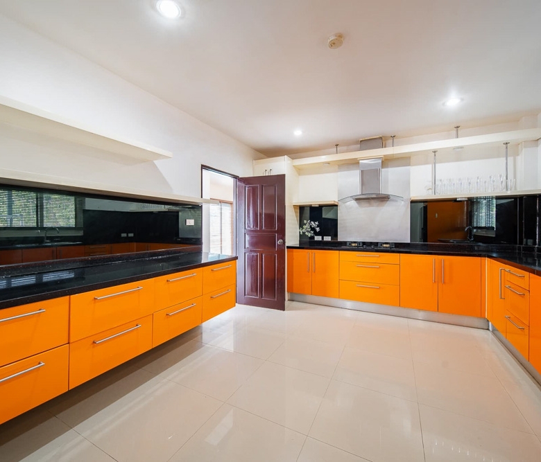 EP0053 | 4-BR Executive Villa for Rent in Pattaya