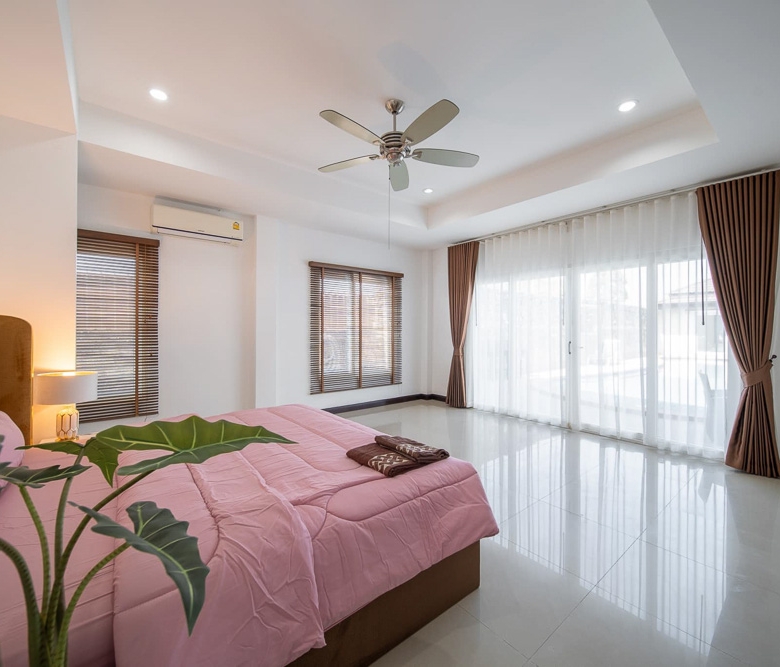 EP0053 | 4-BR Executive Villa for Rent in Pattaya
