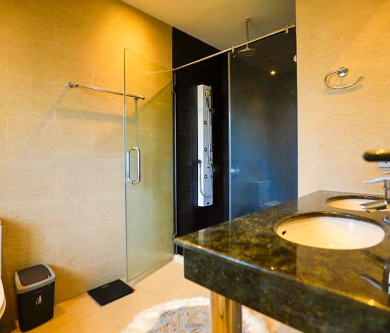 EP0045 | Grand 4-BR Executive Villa for Sale in Pattaya