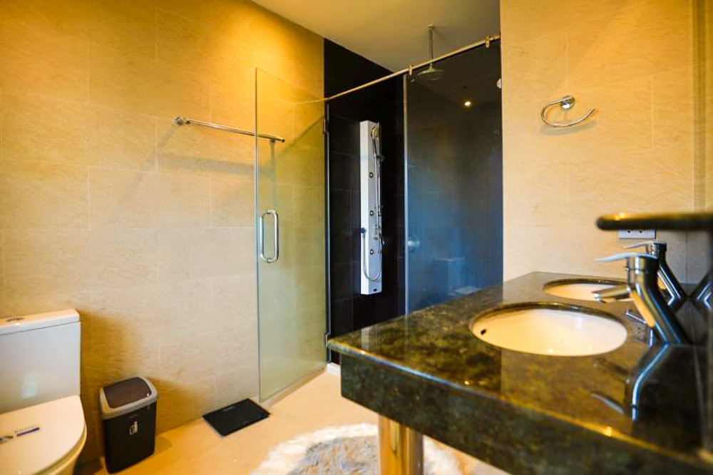 4-BR Executive Villa for Sale in Pattaya-18 EP0045 | Grand 4-BR Executive Villa for Sale in Pattaya