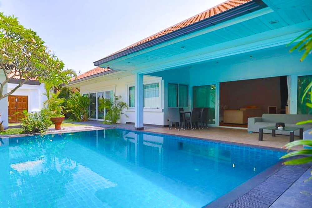4-BR Executive Villa for Sale in Pattaya-4 EP0045 | Grand 4-BR Executive Villa for Sale in Pattaya