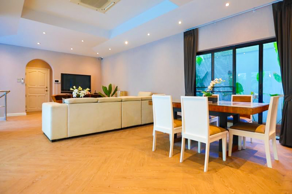 4-BR Executive Villa for Sale in Pattaya-5 EP0045 | Grand 4-BR Executive Villa for Sale in Pattaya