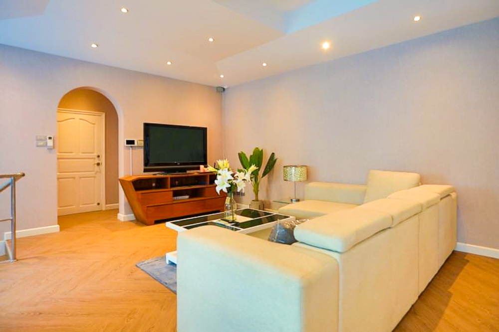 4-BR Executive Villa for Sale in Pattaya-6 EP0045 | Grand 4-BR Executive Villa for Sale in Pattaya