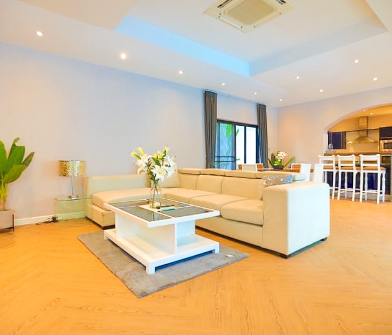 EP0045 | Grand 4-BR Executive Villa for Sale in Pattaya