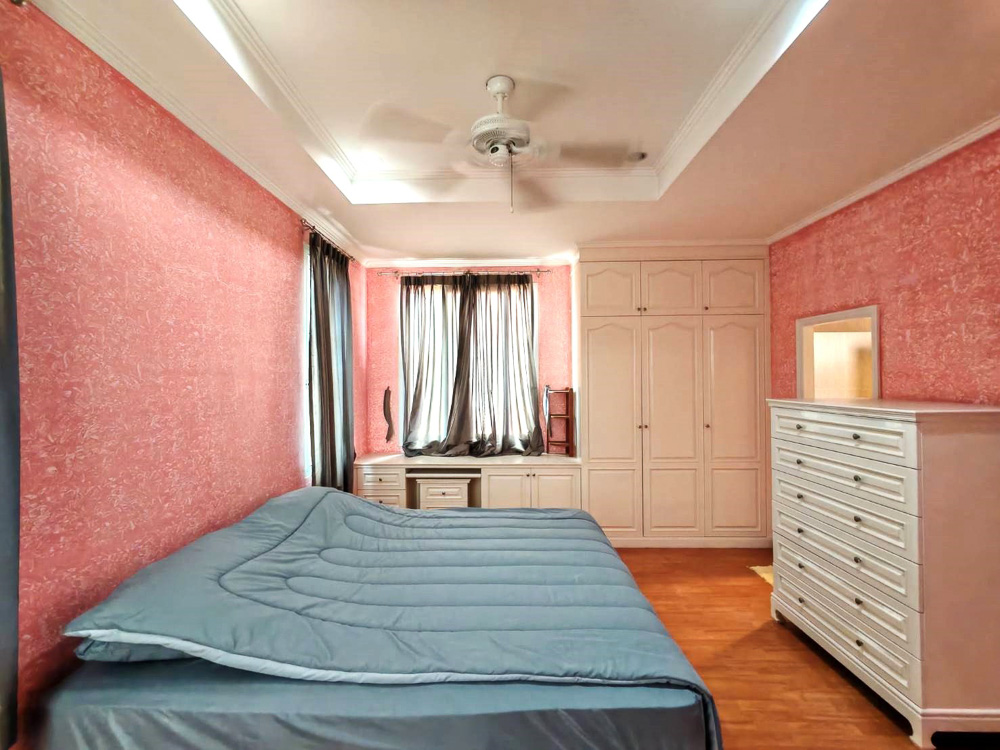 EP0067 | 4-BR Family Villa for Sale in Pattaya