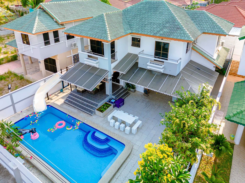 EP0119 | 4-BR Family Villa for Sale in Pattaya