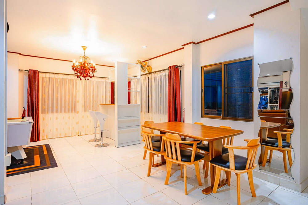 EP0119 | 4-BR Family Villa for Sale in Pattaya