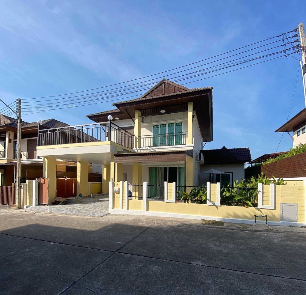 EP0079 | 4-BR Family Villa for Sale near MIS