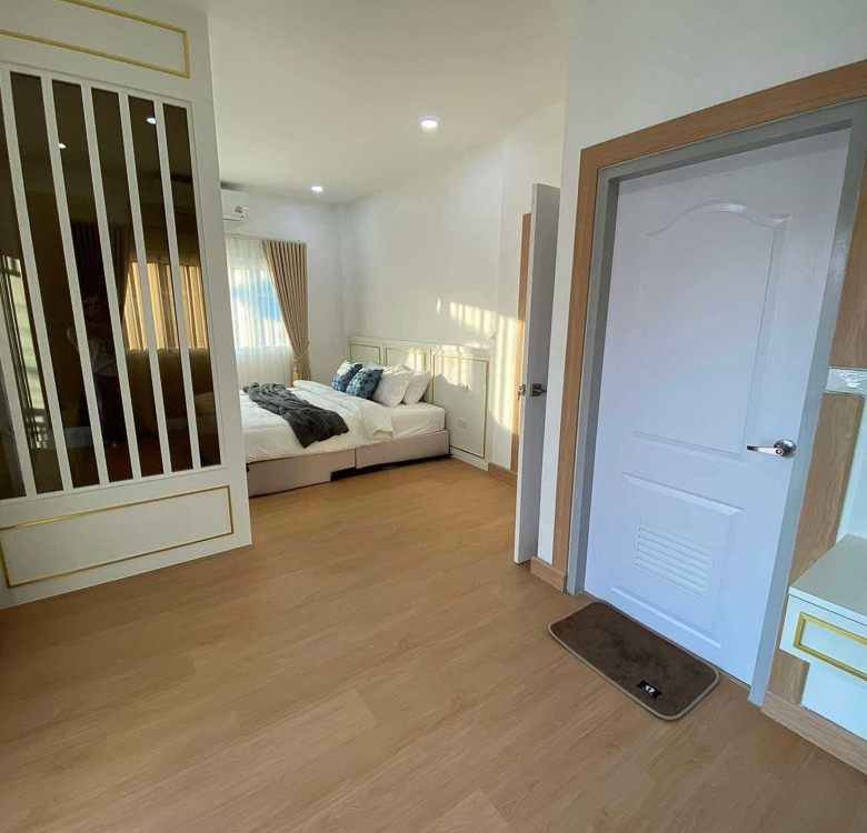 EP0079 | 4-BR Family Villa for Sale near MIS