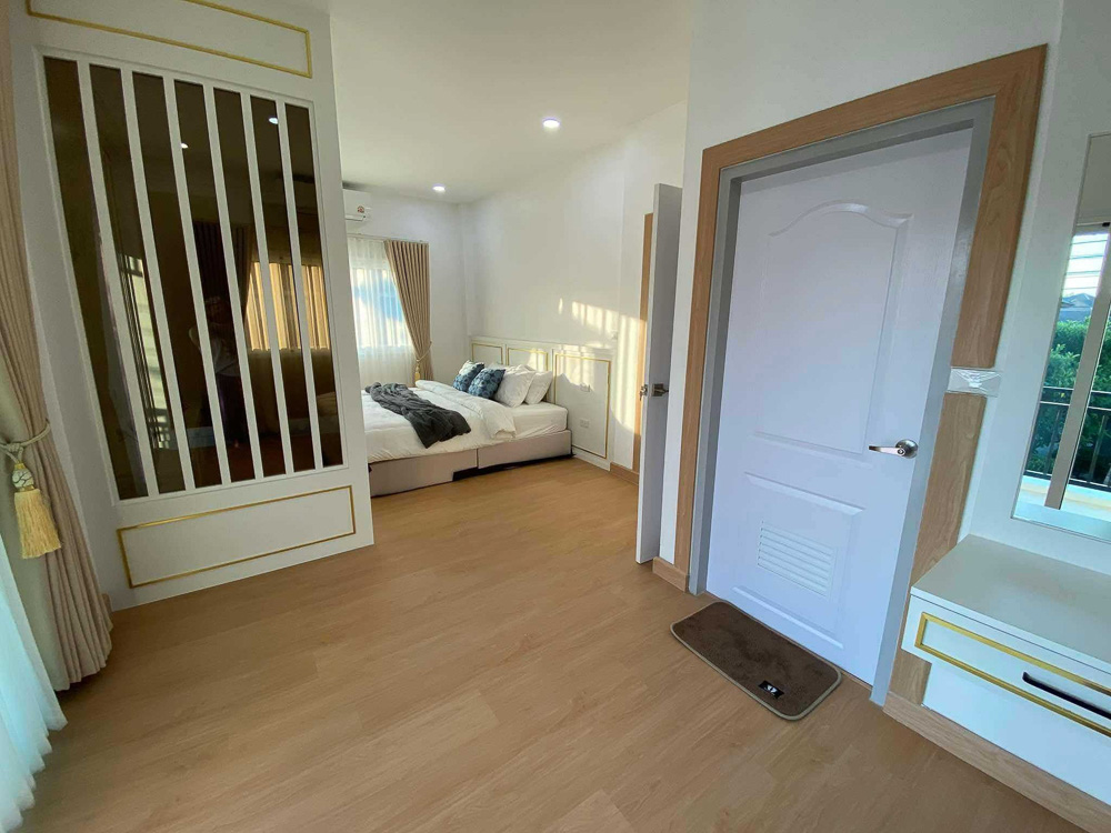 EP0079 | 4-BR Family Villa for Sale near MIS