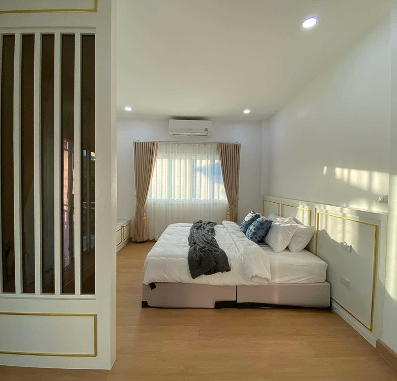 EP0079 | 4-BR Family Villa for Sale near MIS
