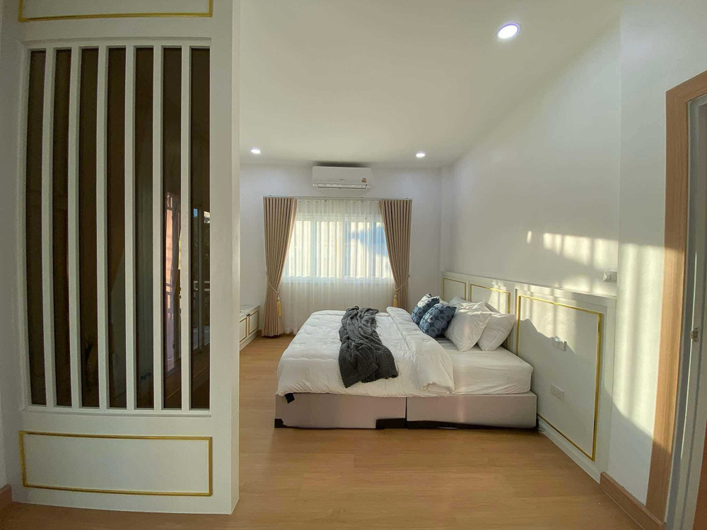 EP0079 | 4-BR Family Villa for Sale near MIS