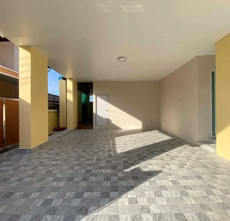EP0079 | 4-BR Family Villa for Sale near MIS