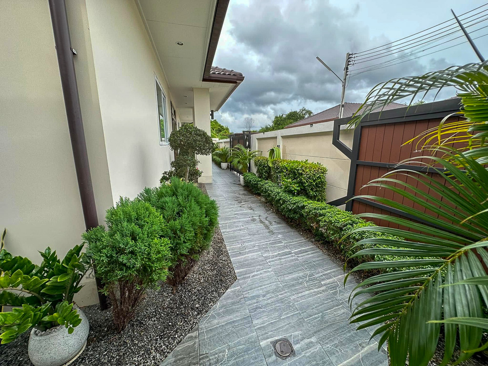 6-BR Luxury Estate for Sale near EFIP-7 EP0055 | Grand 6-BR Luxury Estate for Sale near EFIP