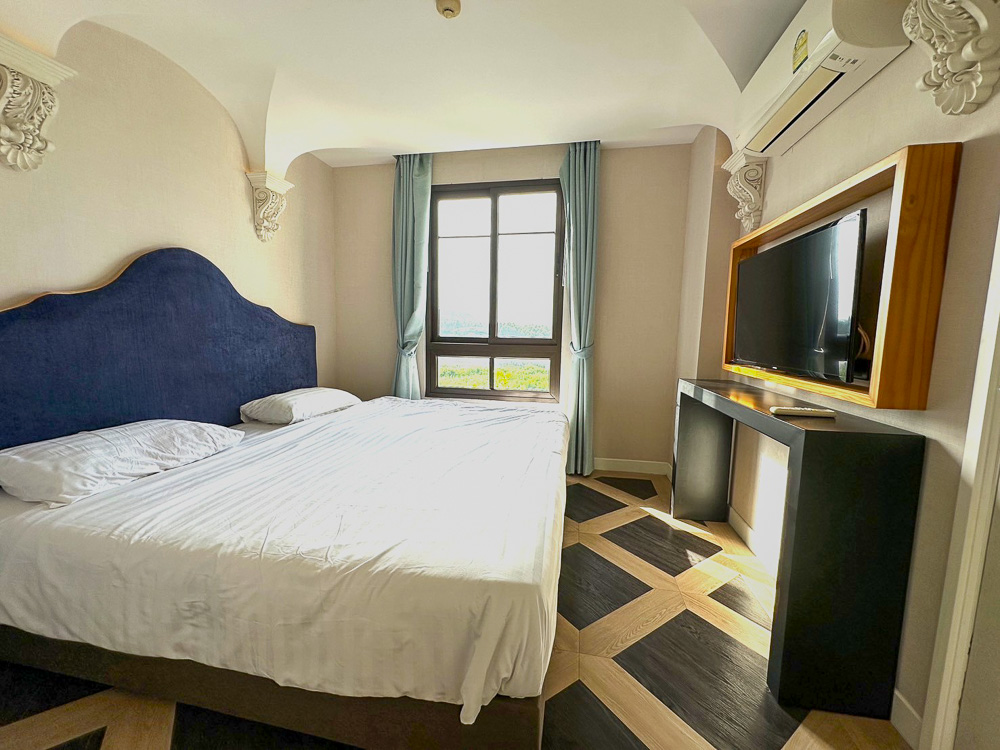 EP0089 | Condo for Sale at Espana Condo Resort (TQ)