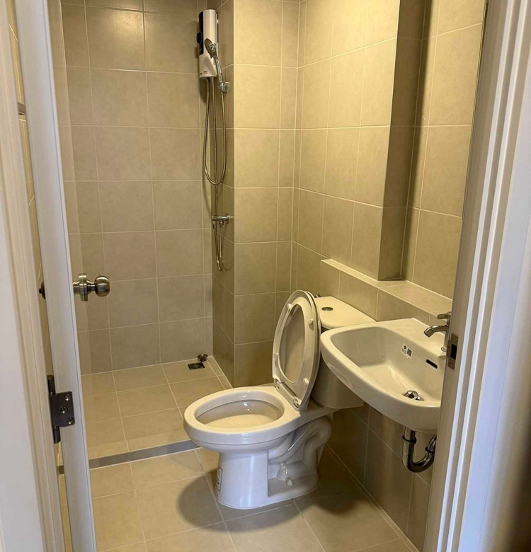 EP0097 | 2-BR Condo for Sale at Vay Pothisan, North Pattaya