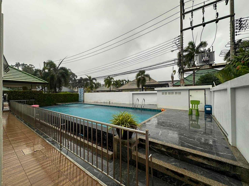 EP0093 | Family Villa for Sale on Pornprapanimit, East Pattaya