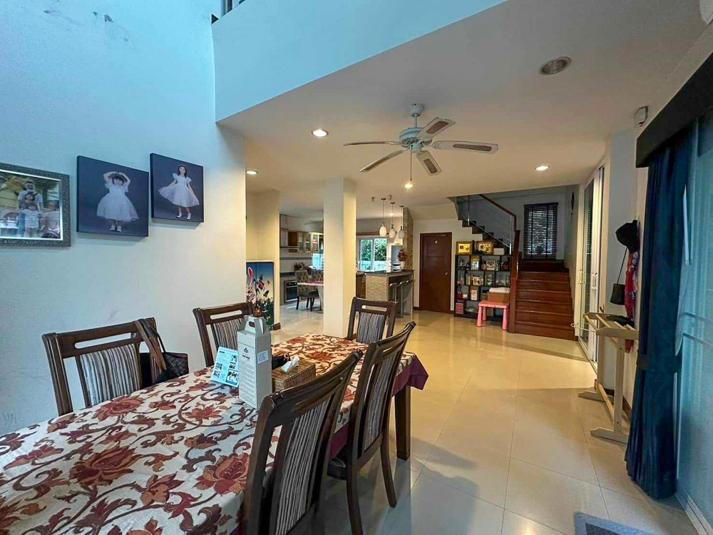 EP0093 | Family Villa for Sale on Pornprapanimit, East Pattaya