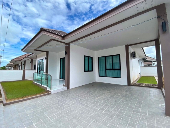 EP0083 | 3-BR Family Villa for Sale at The Lake, Huay Yai