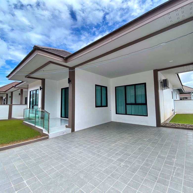 EP0083 | 3-BR Family Villa for Sale at The Lake, Huay Yai