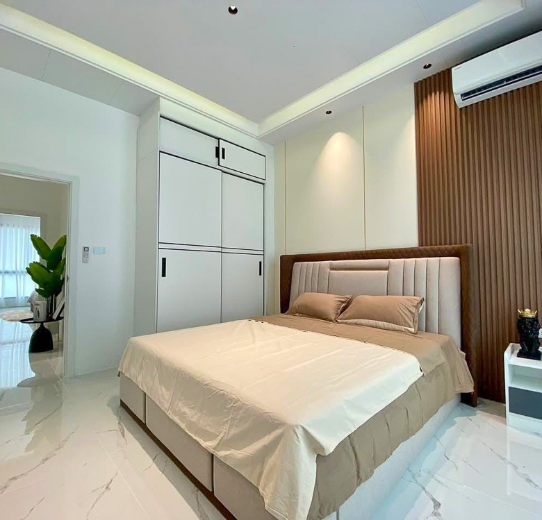 EP0083 | 3-BR Family Villa for Sale at The Lake, Huay Yai