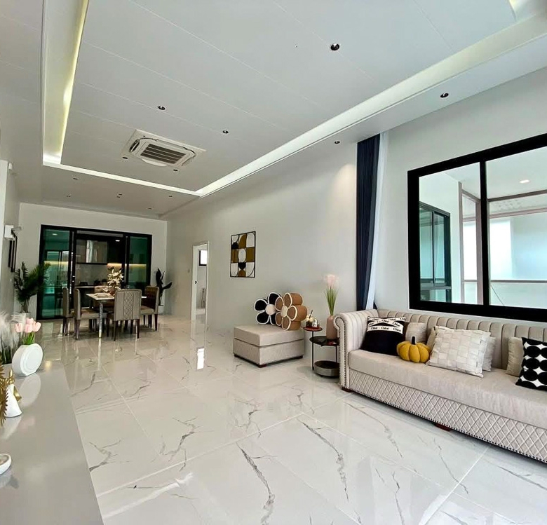 EP0083 | 3-BR Family Villa for Sale at The Lake, Huay Yai
