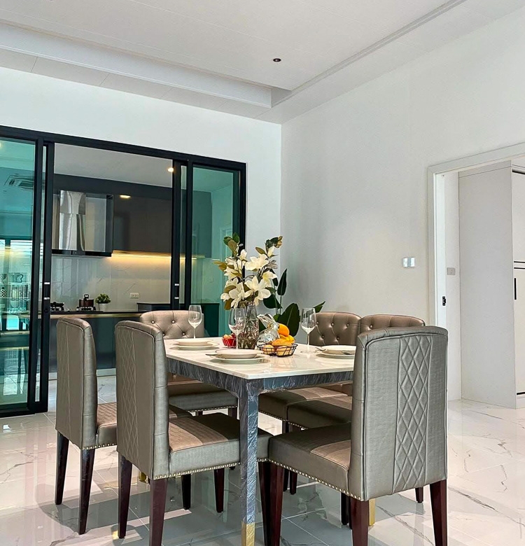 EP0083 | 3-BR Family Villa for Sale at The Lake, Huay Yai