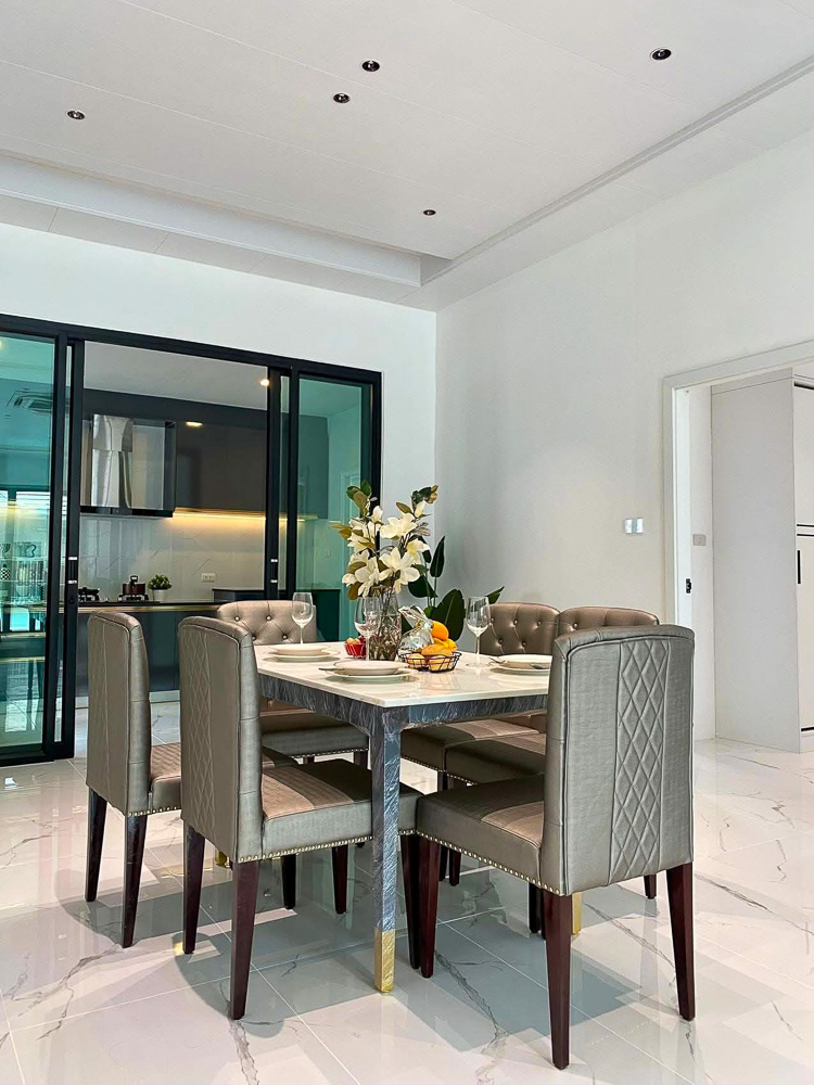 Family Villa for Sale at The Lake-5 EP0083 | 3-BR Family Villa for Sale at The Lake, Huay Yai