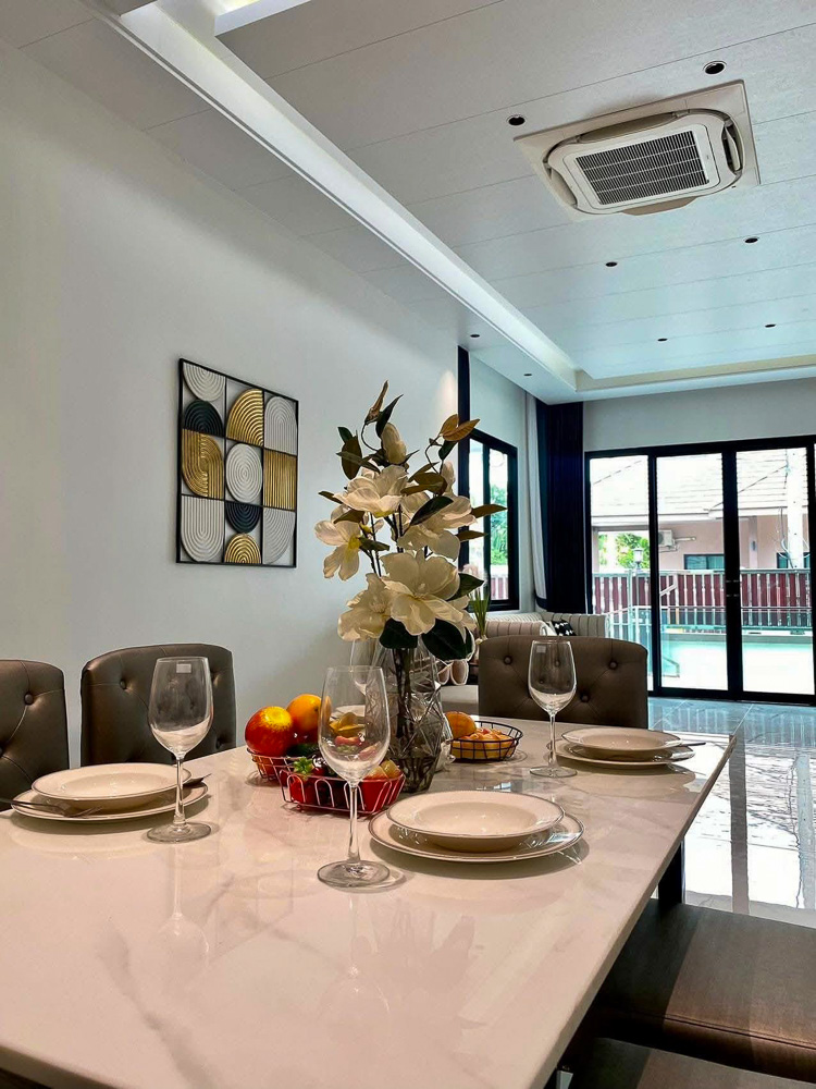 Family Villa for Sale at The Lake-7 EP0083 | 3-BR Family Villa for Sale at The Lake, Huay Yai