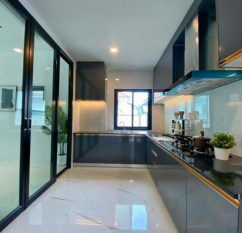 EP0083 | 3-BR Family Villa for Sale at The Lake, Huay Yai