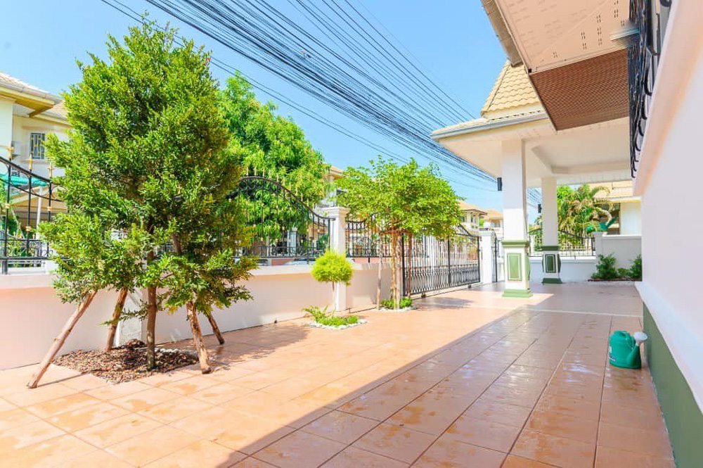 Family Villa for Sale in Boon Samphan-5 EP0074 | 3-BR Family Villa for Sale in Boon Samphan, East Pattaya