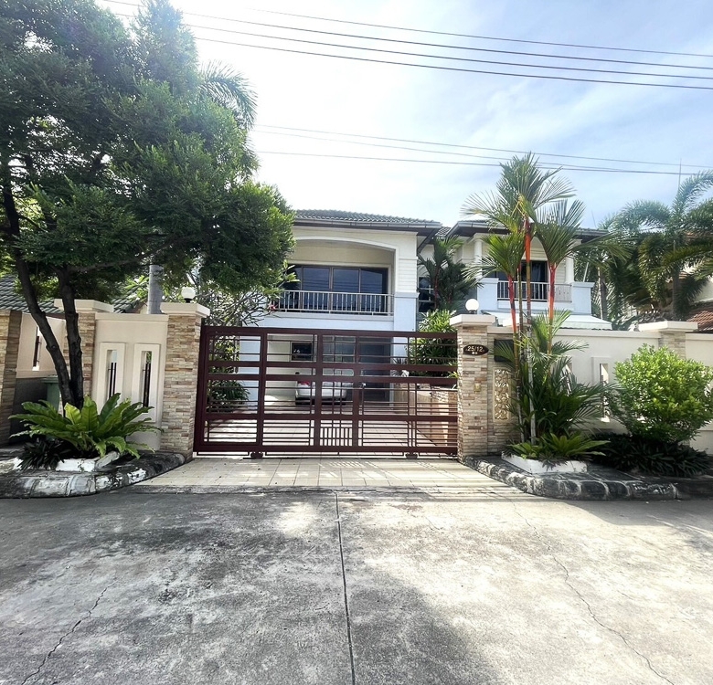 EP0077 | 4-BR Family Villa for Sale in Jomtien, Pattaya