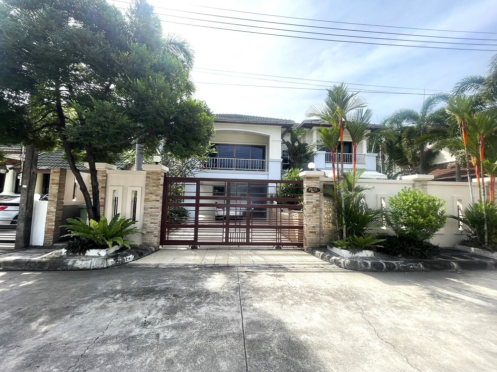 EP0077 | 4-BR Family Villa for Sale in Jomtien, Pattaya