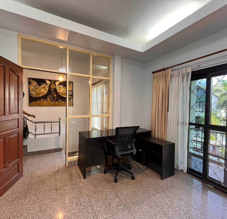 EP0077 | 4-BR Family Villa for Sale in Jomtien, Pattaya