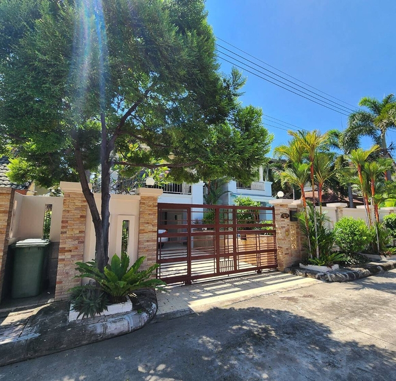 EP0077 | 4-BR Family Villa for Sale in Jomtien, Pattaya