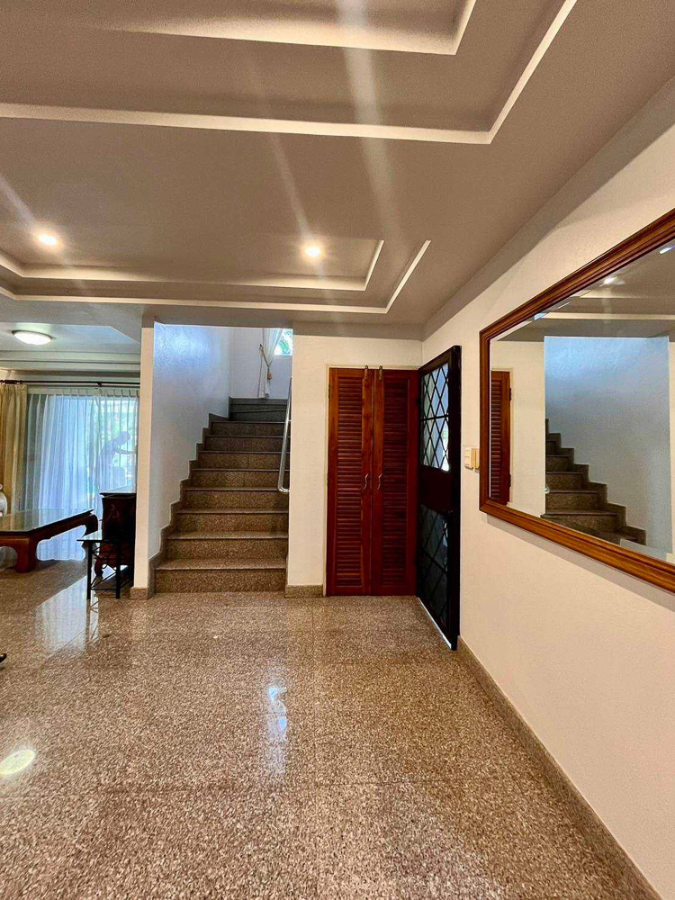 EP0077 | 4-BR Family Villa for Sale in Jomtien, Pattaya