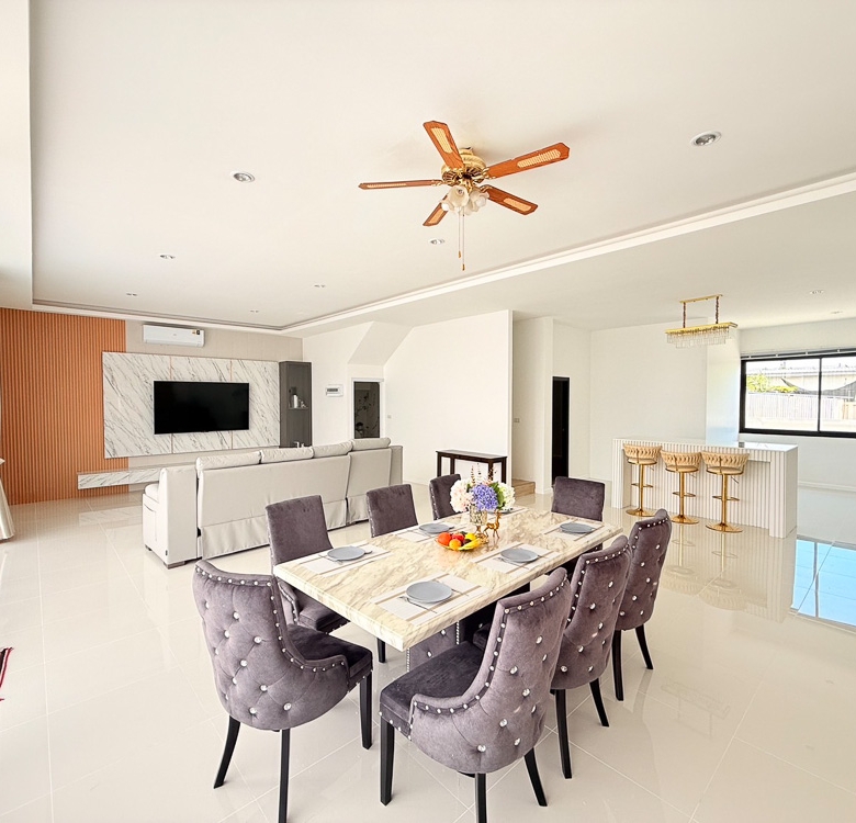 EP0212 | Home for Sale at Dream Pool Villa 5, Chaiyapruek