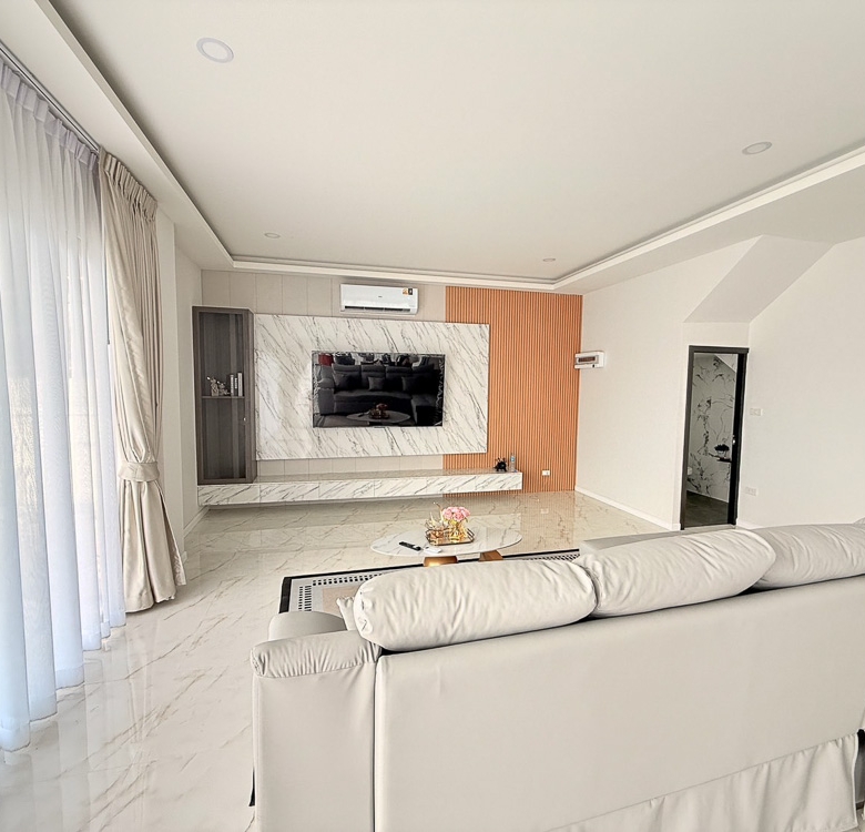 EP0211 | Home for Sale at Dream Pool Villa 5, Chaiyapruek