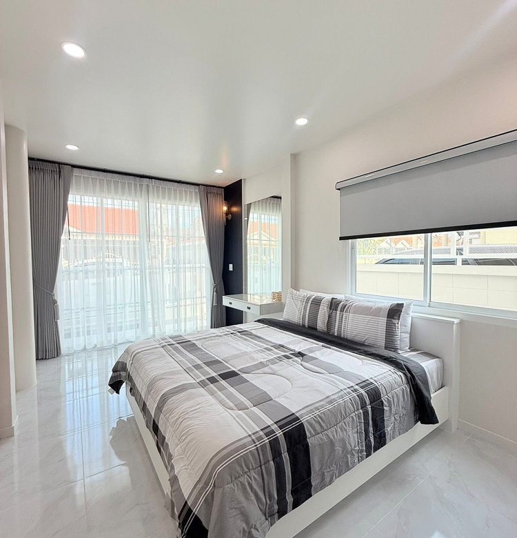 EP0208 | Cozy 2-BR Home for Sale in Eakmongkol 4 Khao Talo
