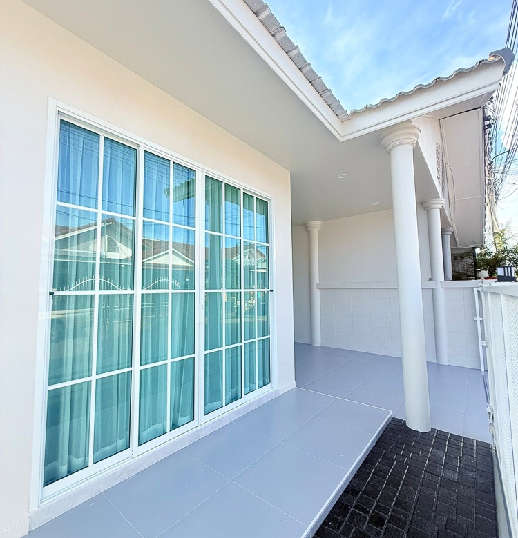 EP0208 | Cozy 2-BR Home for Sale in Eakmongkol 4 Khao Talo
