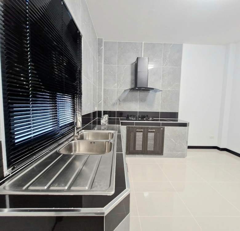 EP0210 | Family Home for Sale in Huay Yai, East Pattaya
