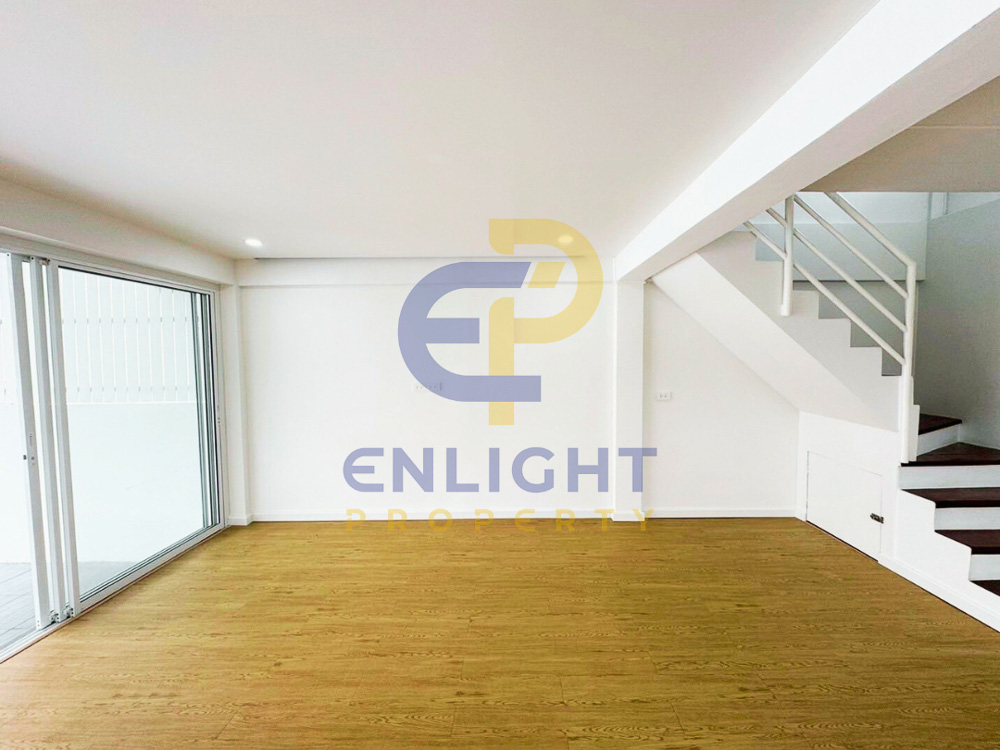 Home for Sale in Nern Plub Wan-8 EP0317 | Charming 2-BR Family Home for Sale in Nern Plub Wan