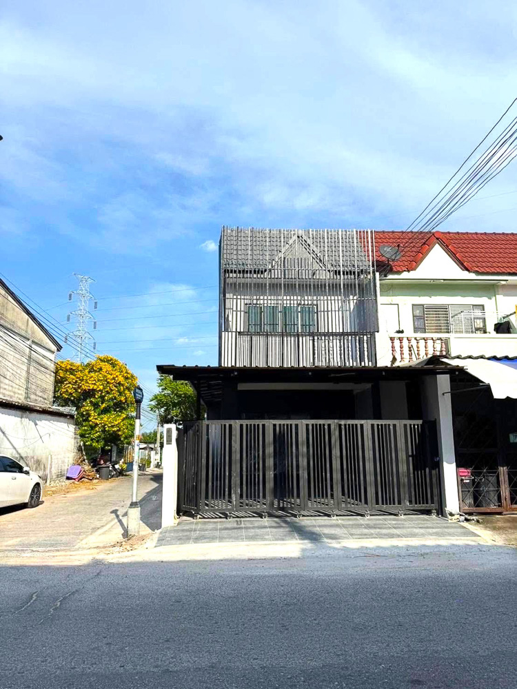 EP0209 | 2-BR Home for Sale in Pattaya Rung Rueang