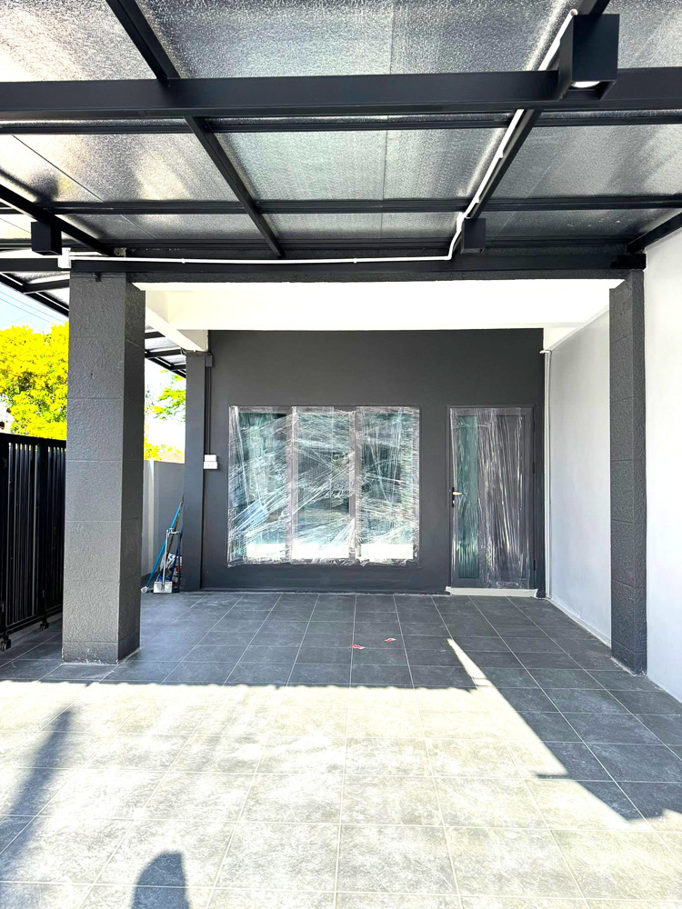 EP0209 | 2-BR Home for Sale in Pattaya Rung Rueang