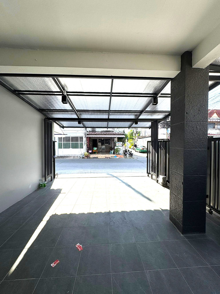 EP0209 | 2-BR Home for Sale in Pattaya Rung Rueang